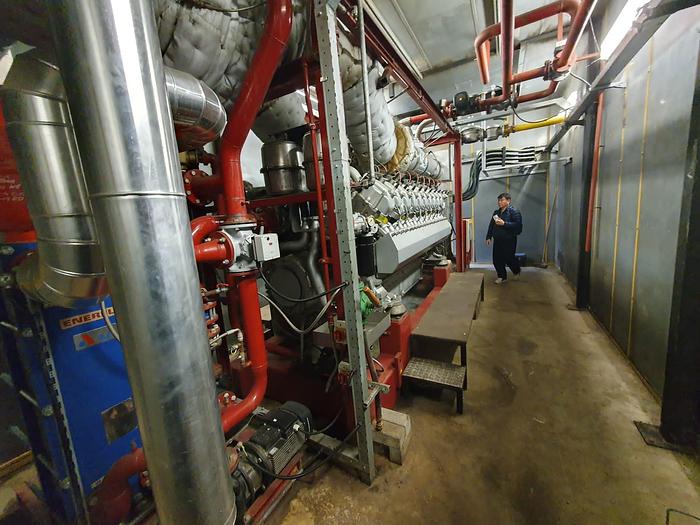 Used 1 x 2MW MTU 204000L62 Natural Gas Engine-Generator Package (USED) 50Hz