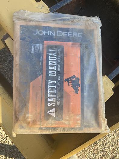 Used John Deere 210LJ