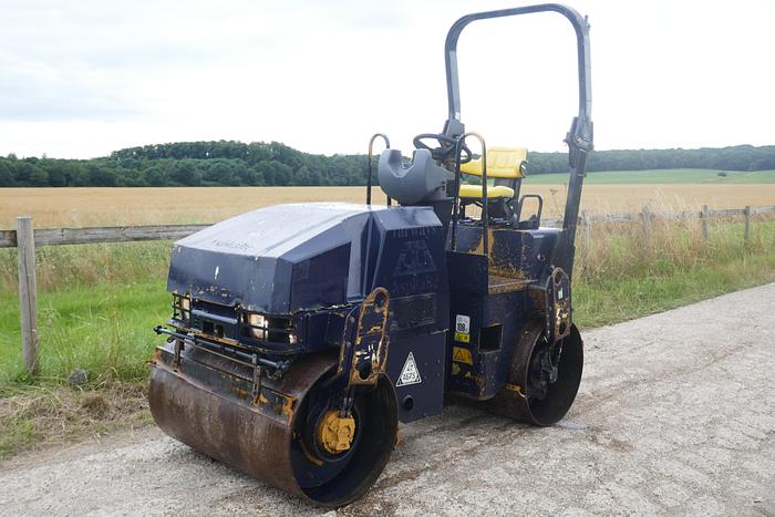 Used 2011 CAT CB24