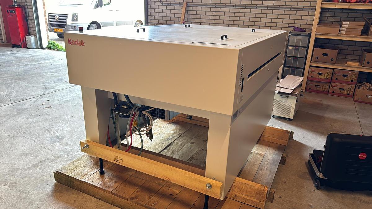 Gebruikt 2015 Glunz & Jensen KODAK T-HDE 1250 PLATE PROCESSOR