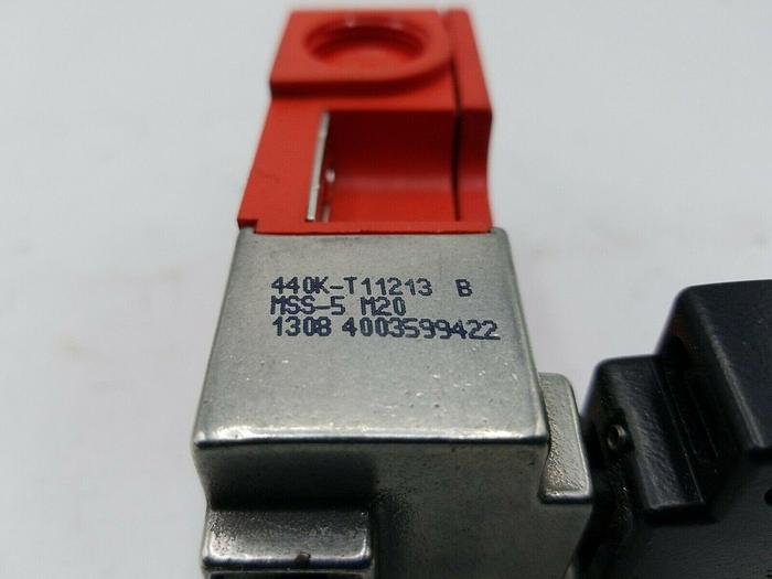 Allen Bradley 440K-T11213 Safety Interlock Switch 440KT11213 Series B