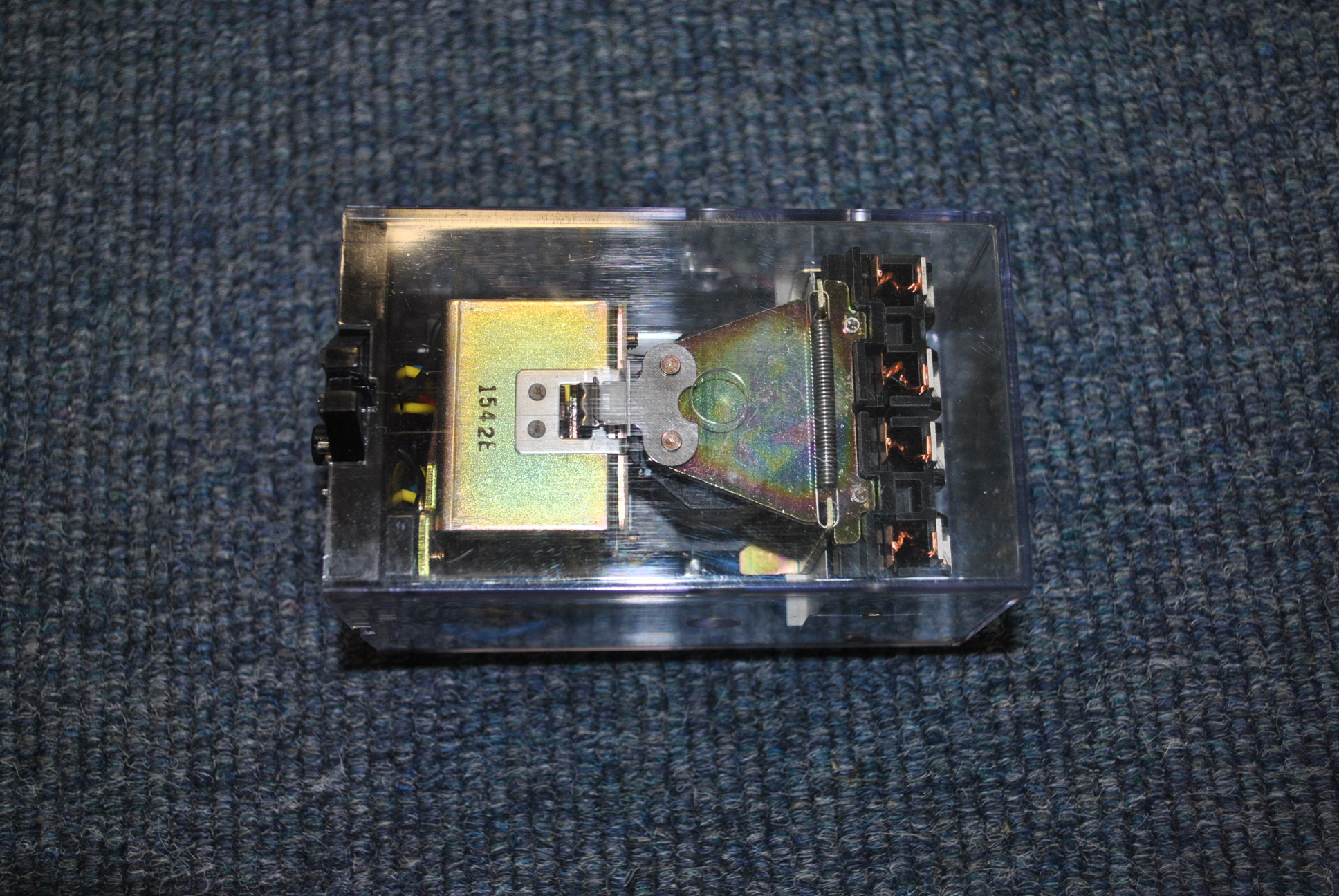 Used omron relay mm4xkp