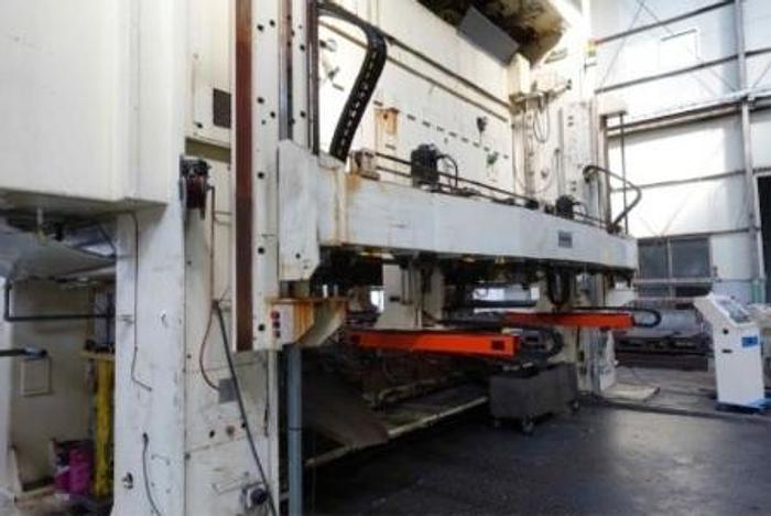 Used SCHULER WEINGARTEN 2500-Ton  D6-2500T-3D TR Transer Press Line