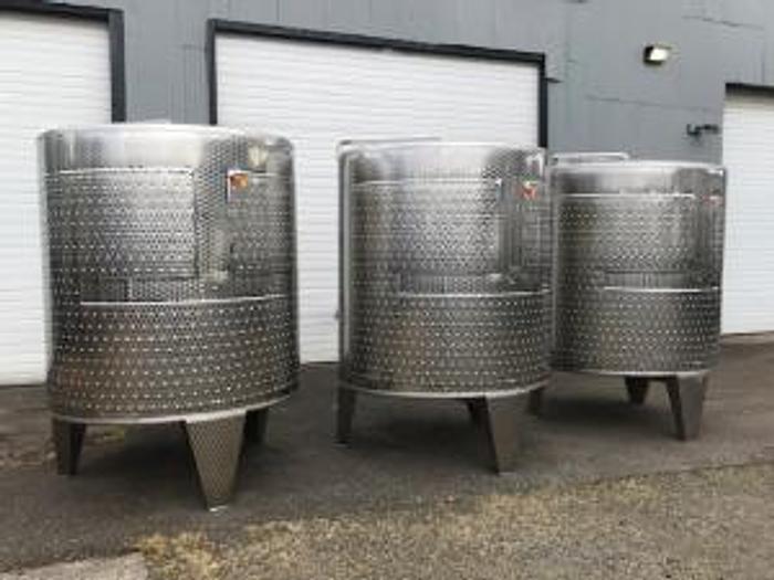 New Stock Letina 1188Gal/4500L Closed Top Jacketed Red Fermenter