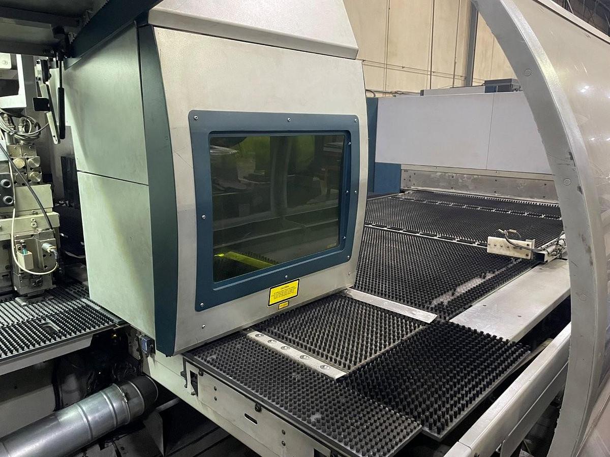 Used 2012 - 22 Ton/2000 Watt Salvagnini SL4 Punch/Laser Combo Machine