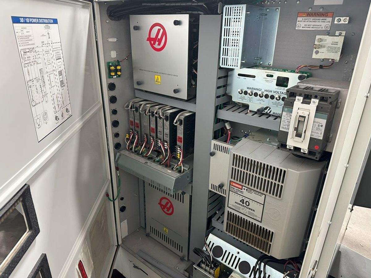 Used 2014 - Haas ST-25Y Multi-Axis CNC Turning Center