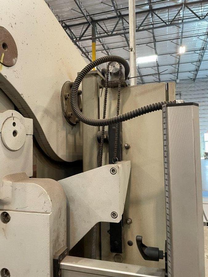 Used 2000 - 175 Ton x 14" Accurpress 717514 CNC Press Brake
