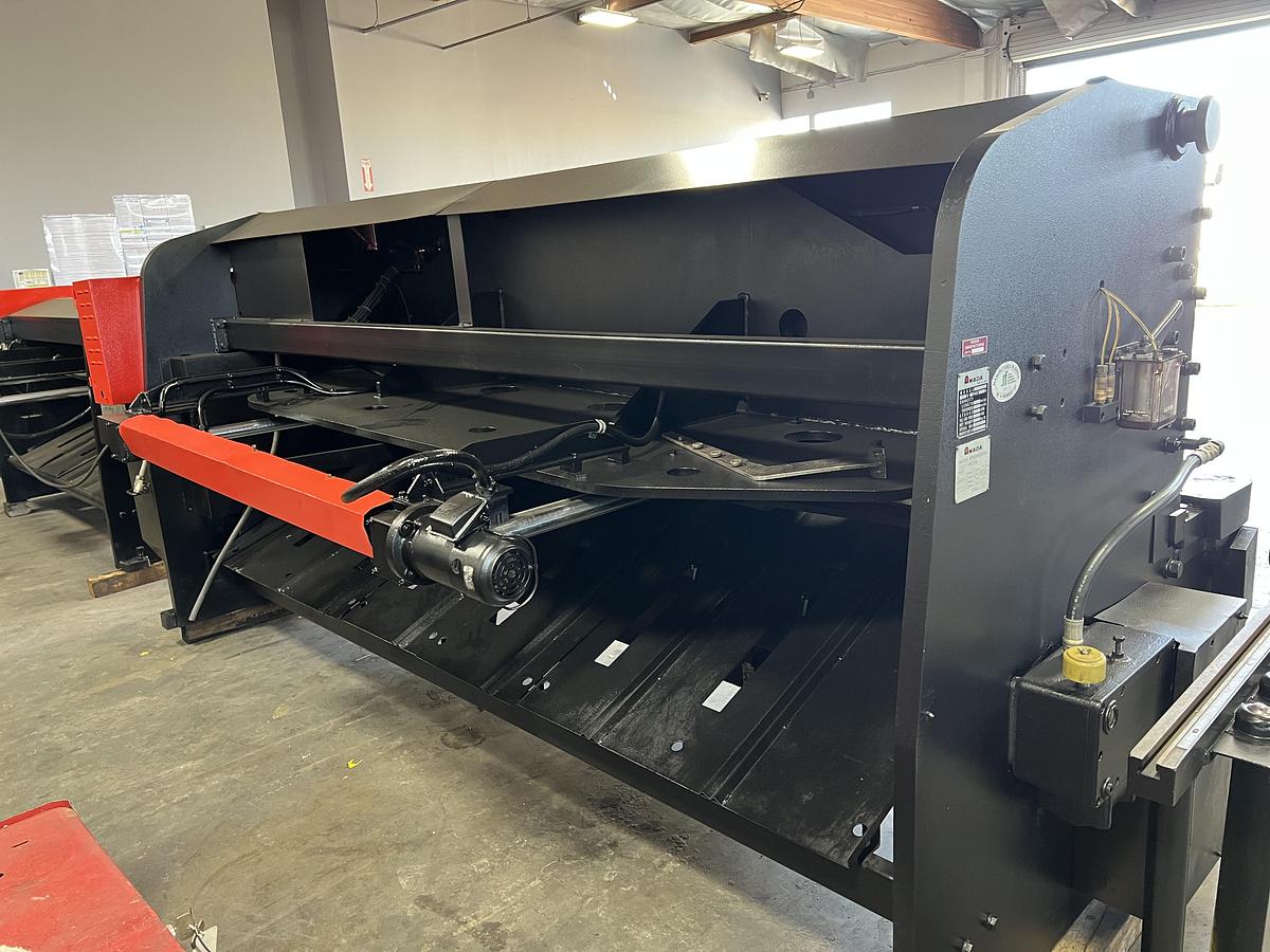 Used 1998 - 1/4" x 10' Amada M-3060 Mechanical Shear