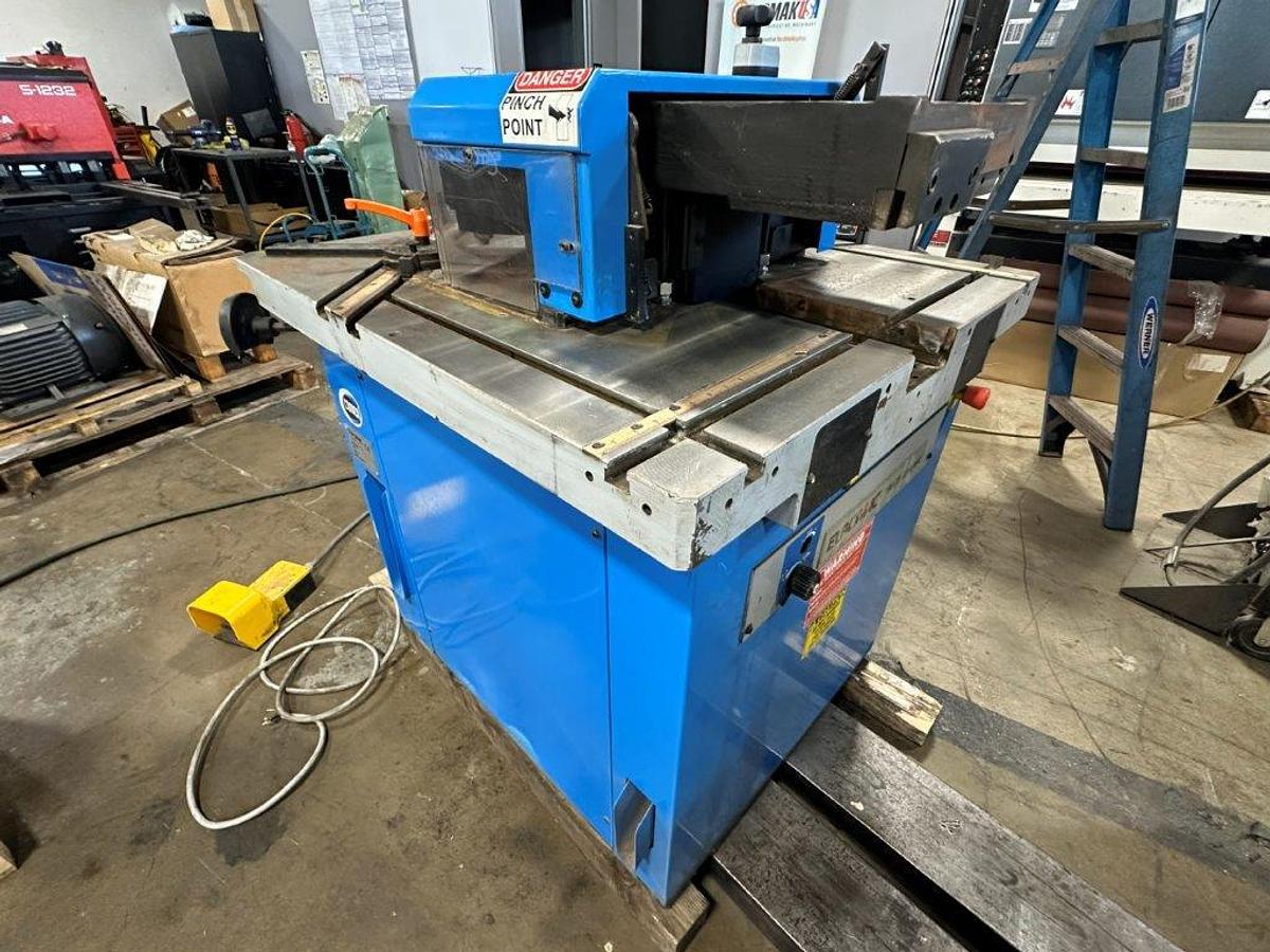 Used 2015 - 1/4" Euromac Hydraulic Notching Machine