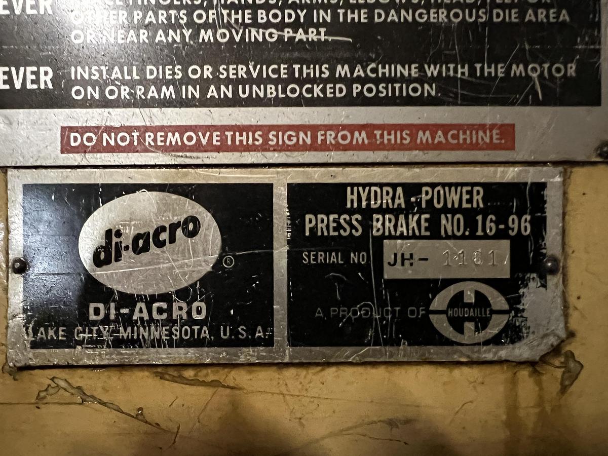 Used 36 Ton x 8' Di-Acro 16-96 Hydra Mechanical CNC Press Brake