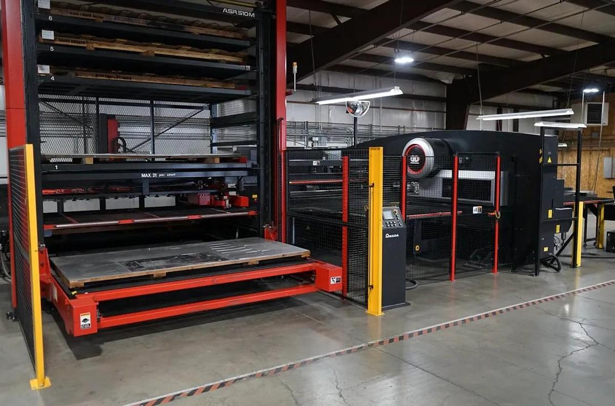 Used 2014 - 33 Ton / 4,000 Watt Amada EMLK-3610NT CNC Punch/Laser Combo