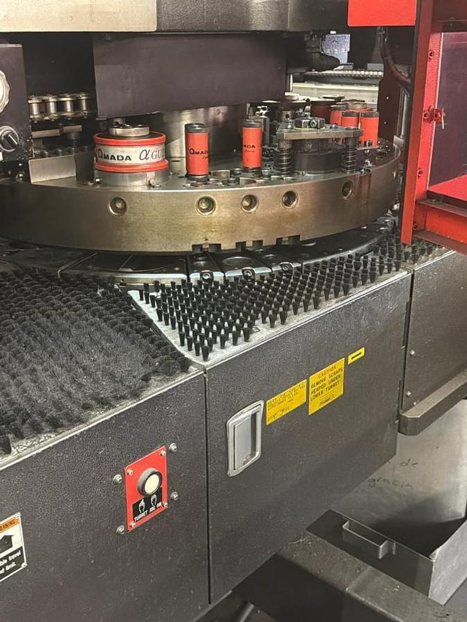 Used 2009 - 22 Ton Amada EM-2510NT Servo Driven Turret Punch