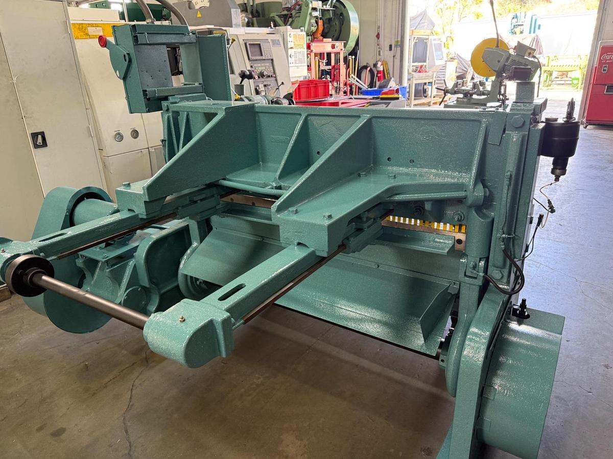 Used 1978 - 12 Ga. x 4' Wysong 1052 Mechanical Shear