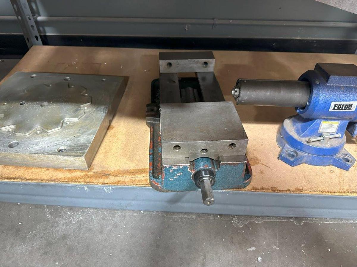 Used 2013 Haas VF-2SS CNC Vertical Machining Center