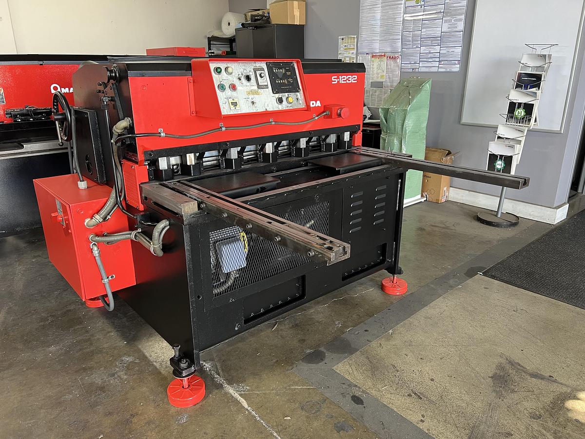 Used 1980 - 11 ga. x 4' Amada S-1232 Mechanical Shear
