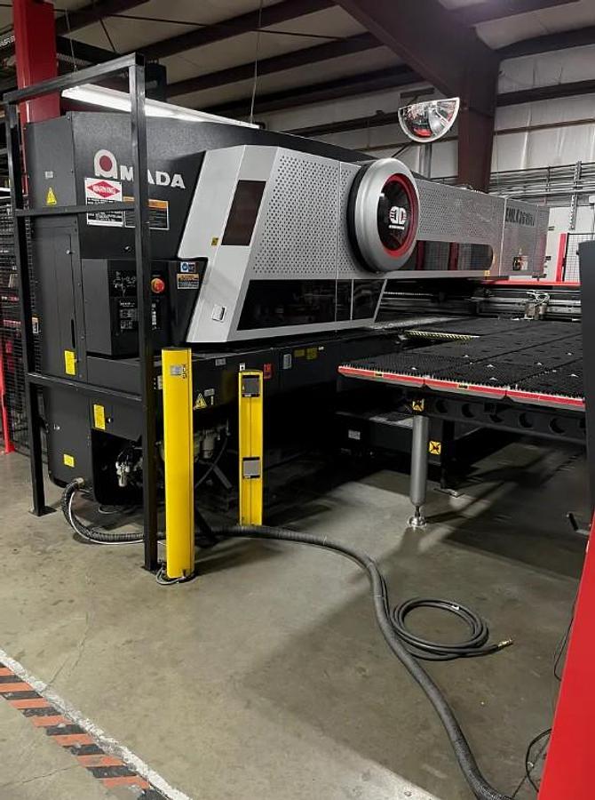 Used 2014 - 33 Ton / 4,000 Watt Amada EMLK-3610NT CNC Punch/Laser Combo