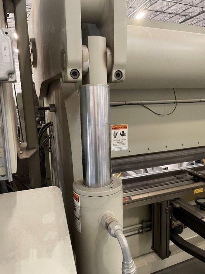 Used 2008 - 175 Ton x 14" Accurpress 717514 CNC Press Brake