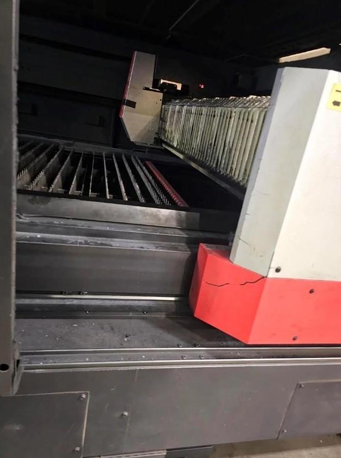 Used 2016 - 2,000 Watt Amada LCG-3015AJ CNC Fiber Laser