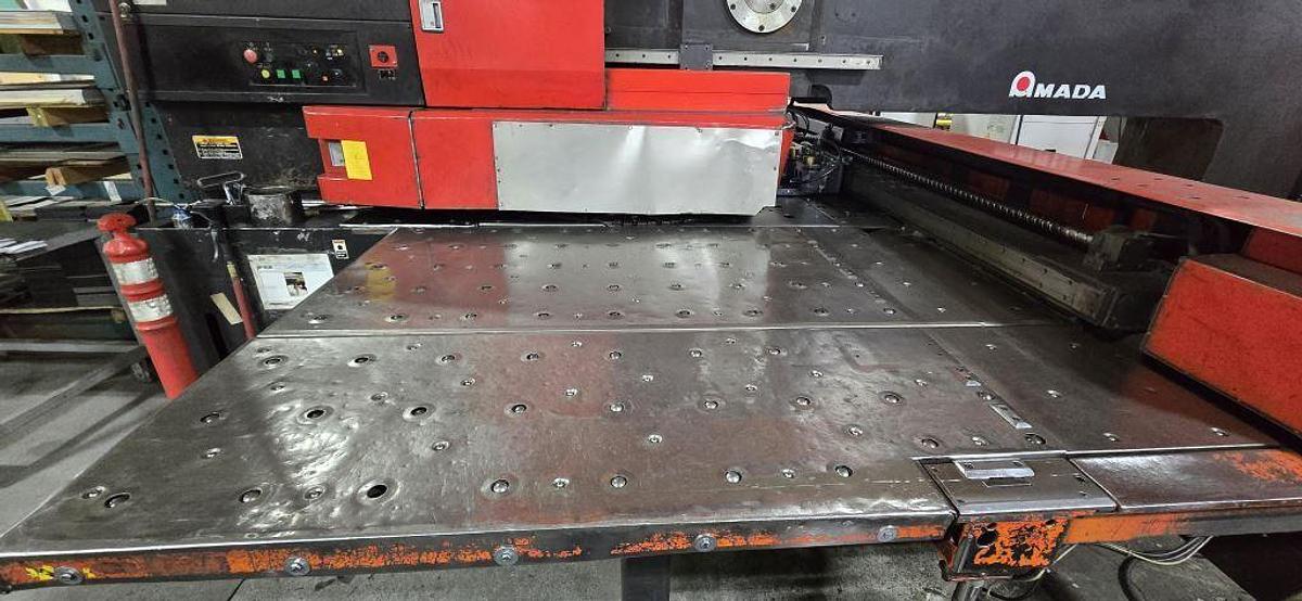 Used 1998 - 55 Ton Amada Vipros 568 CNC Turret Punch