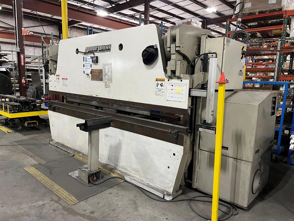 Used 2002 - 175 Ton x 12' Accurpress 717512 CNC Press Brake