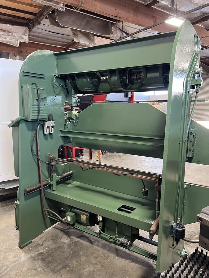 Used 75 Ton x 8' Diacro 75-8 Hydra-Mechanical Press Brake
