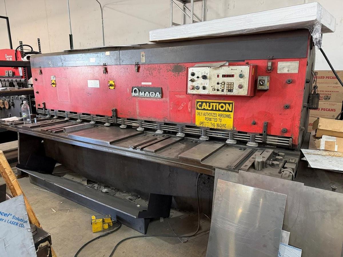 Used 1/4" x 10' Amada M-3060 Mechanical Shear
