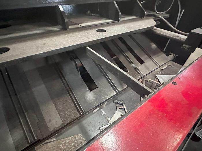 Used 1983 - 3/16" x 10' Amada M-3045 Power Squaring Shear