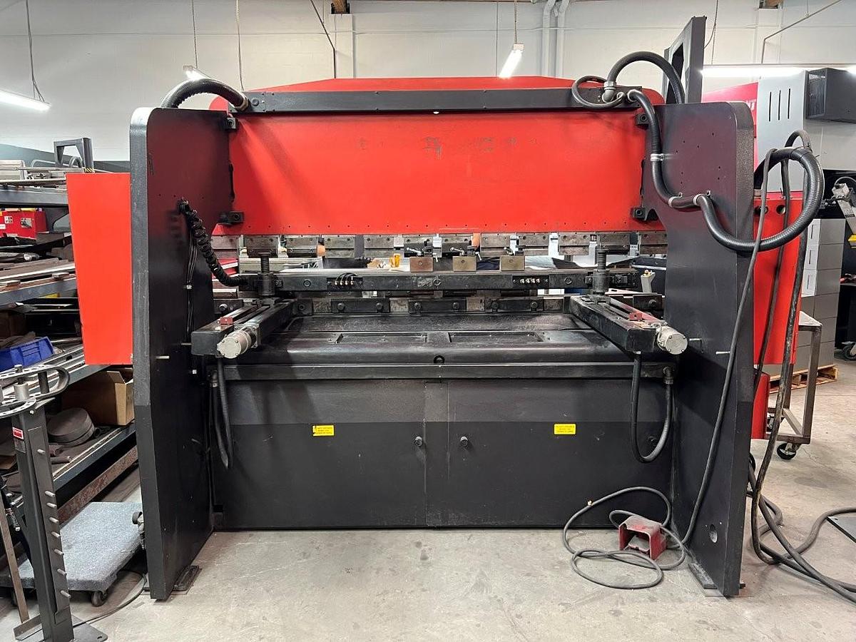 Used 1993 - 88 Ton Amada RG-80 CNC Press Brake