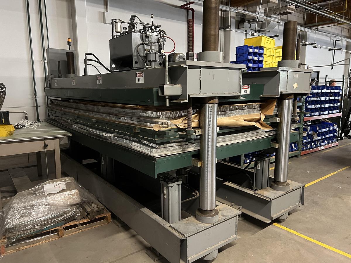 Used 2009 - 130 Ton RTW Laminating Press
