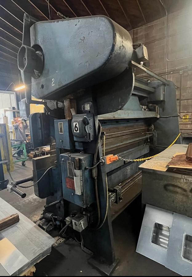 Used 90 Ton x 12' Chicago 1012L Mechanical Press Brake