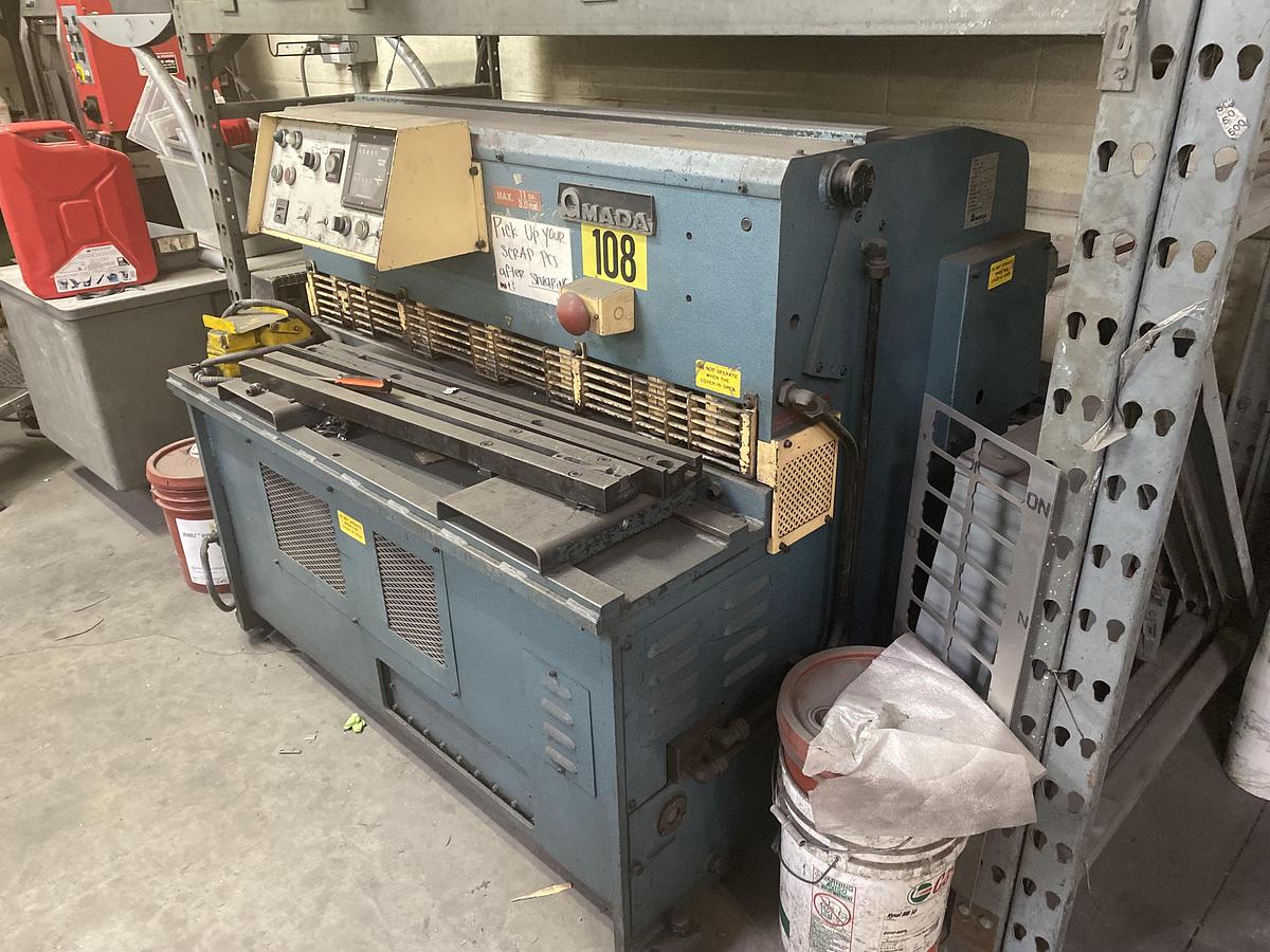 Used 1985 - 11 ga. x 4' Amada S-1232 Mechanical Shear