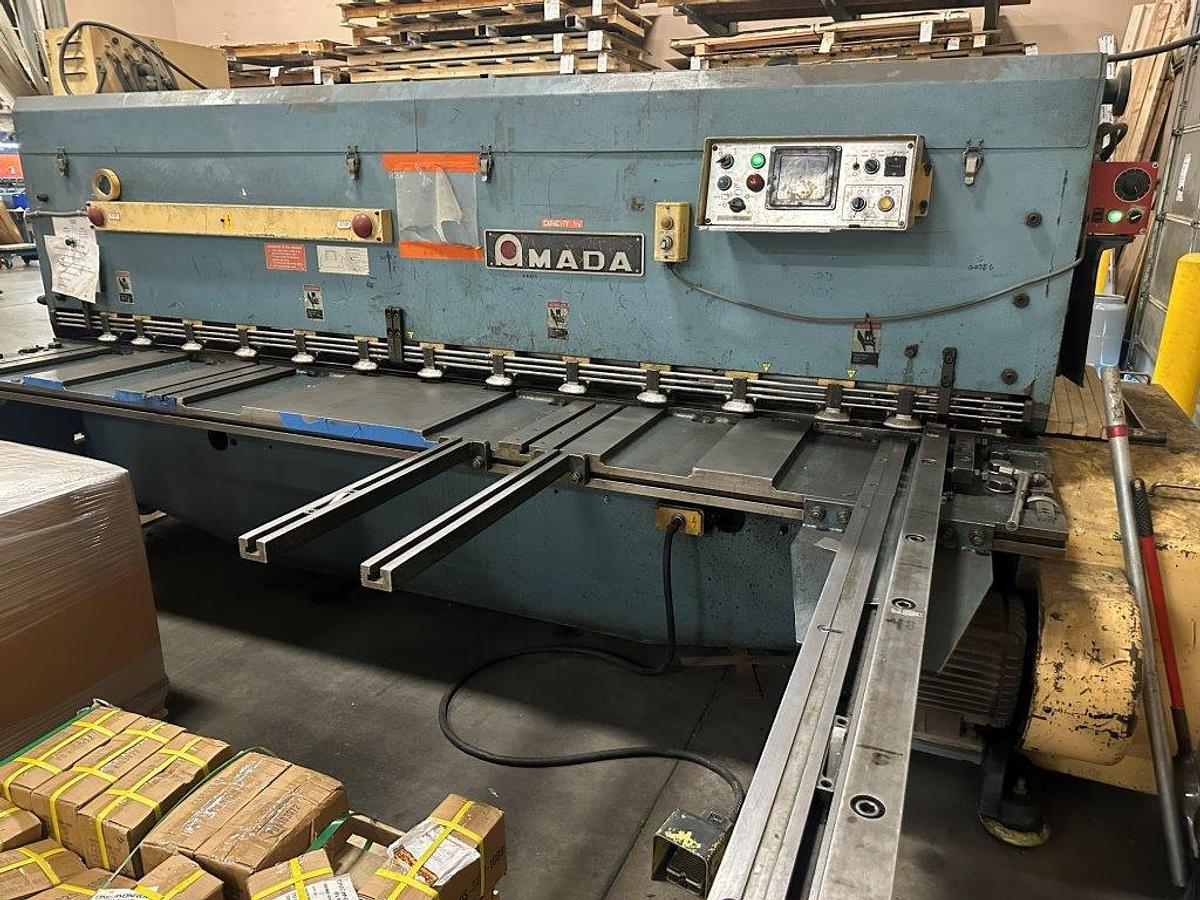 Used 1980 - 1/4" x 10' Amada M-3060 Mechanical Shear
