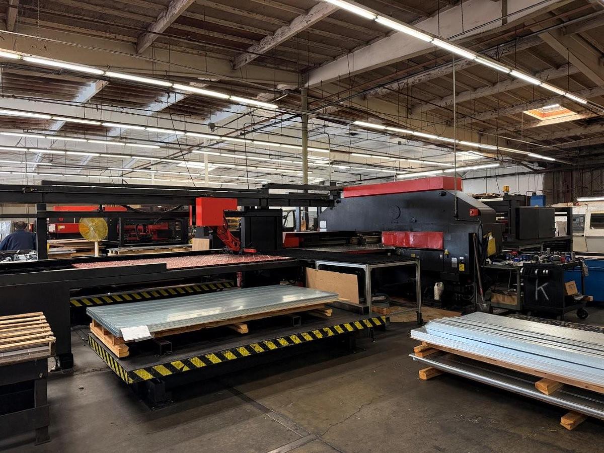 Used 1999 - 33 Ton Amada Vipros 357 Queen CNC Turret Punch