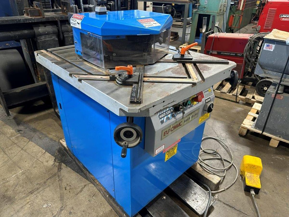 Used 2015 - 1/4" Euromac Hydraulic Notching Machine