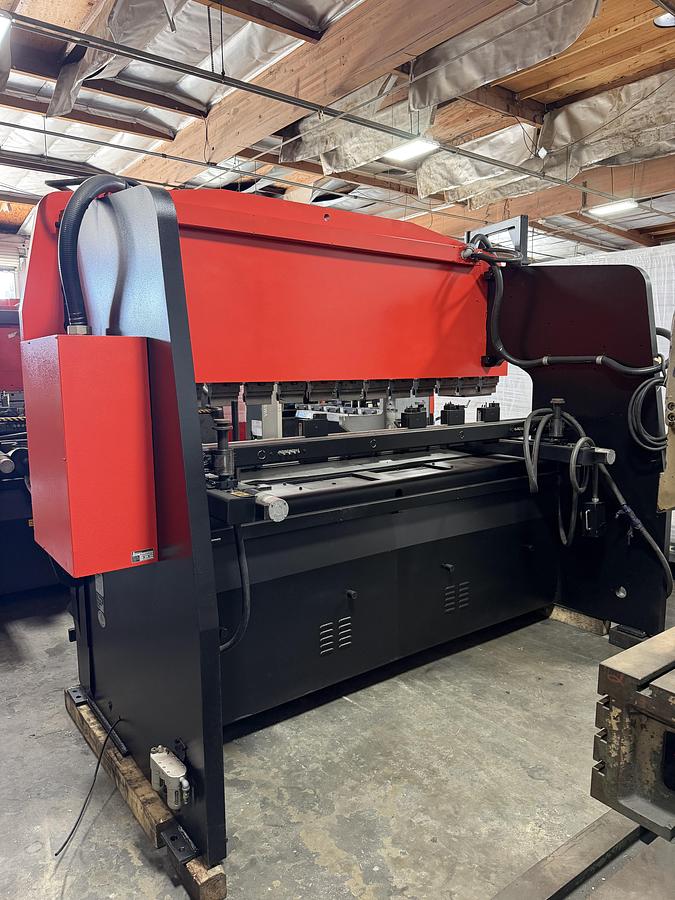 Used 2001 - 110 Ton Amada RG-100 CNC Press Brake