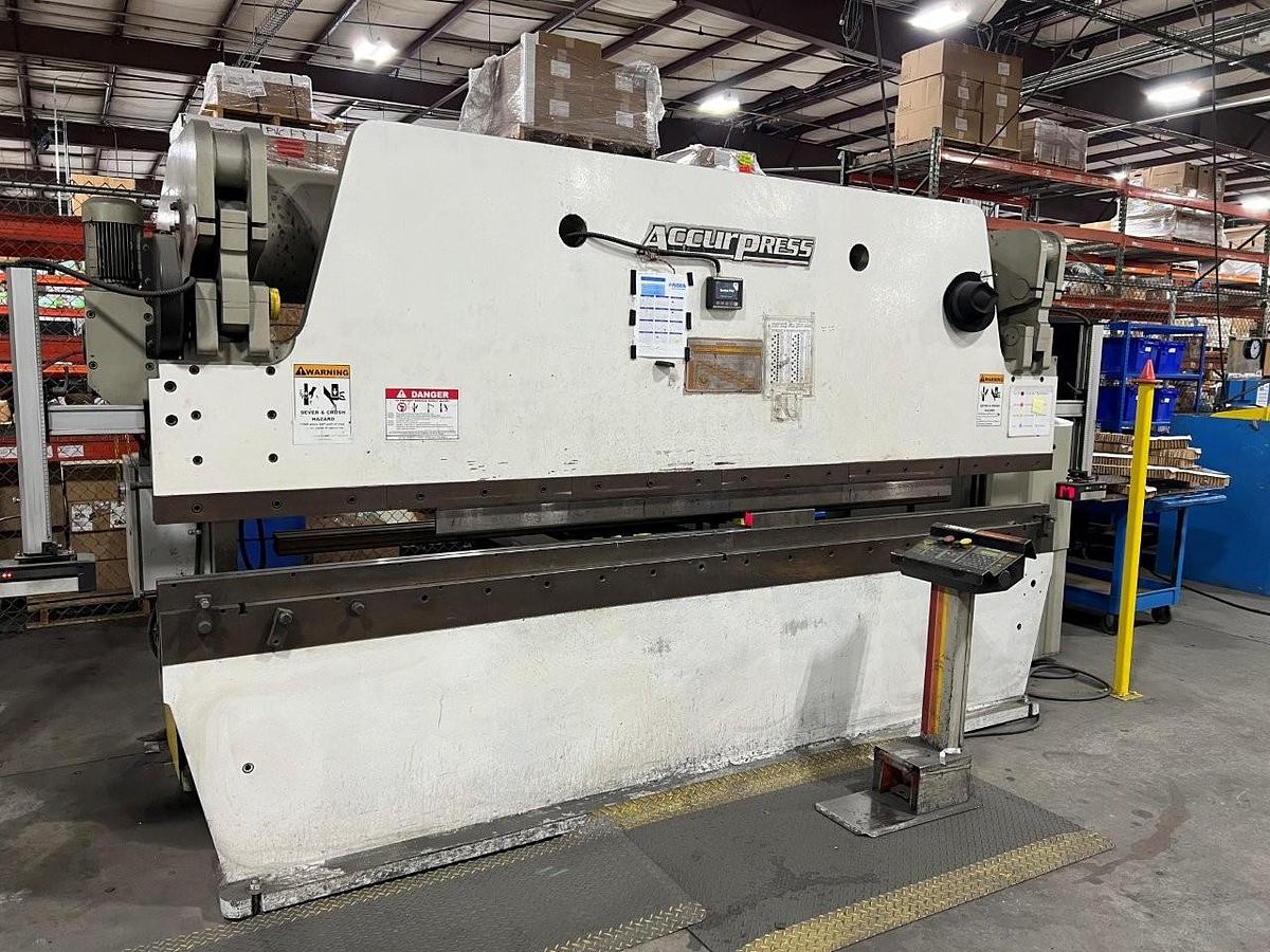 Used 2002 - 175 Ton x 12' Accurpress 717512 CNC Press Brake