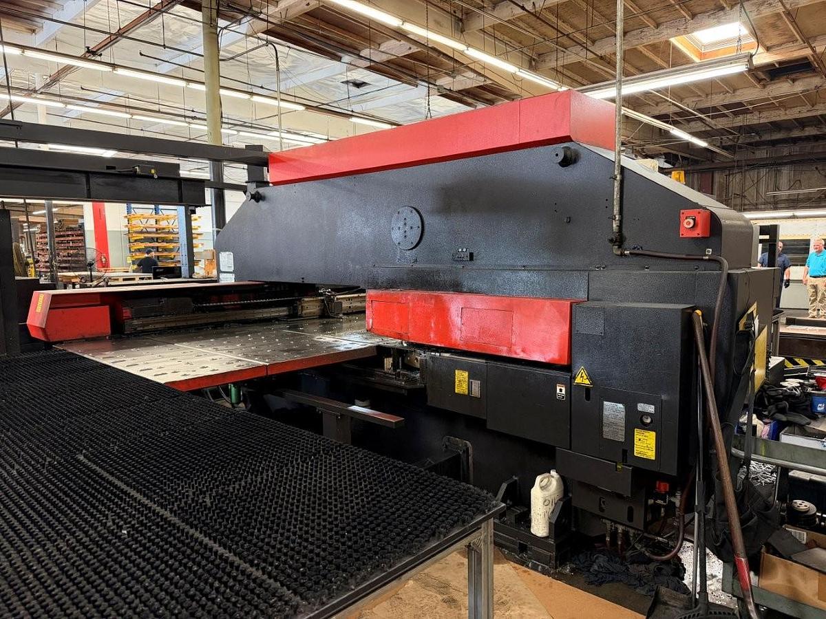 Used 1999 - 33 Ton Amada Vipros 357 Queen CNC Turret Punch