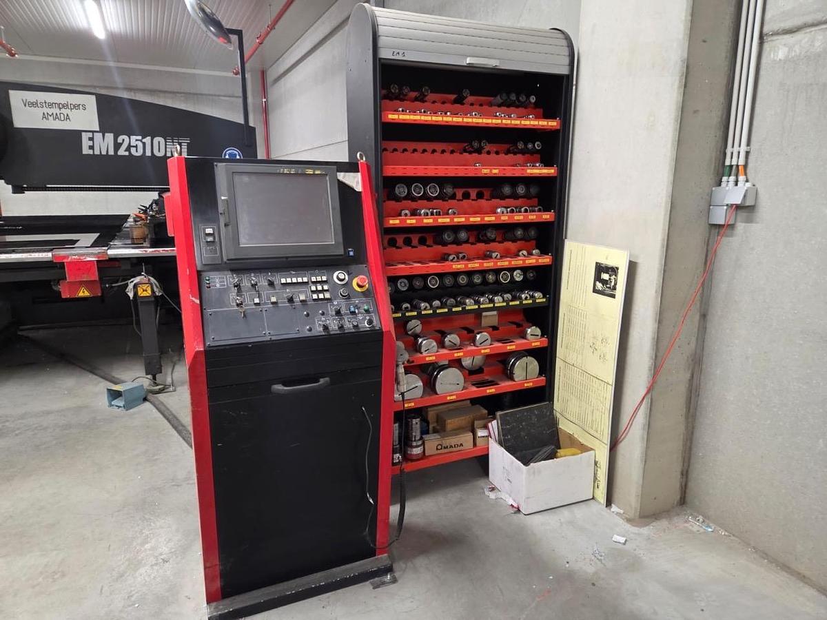 Used 2005 - 22 Ton Amada EM-2510NT Servo Driven Turret Punch
