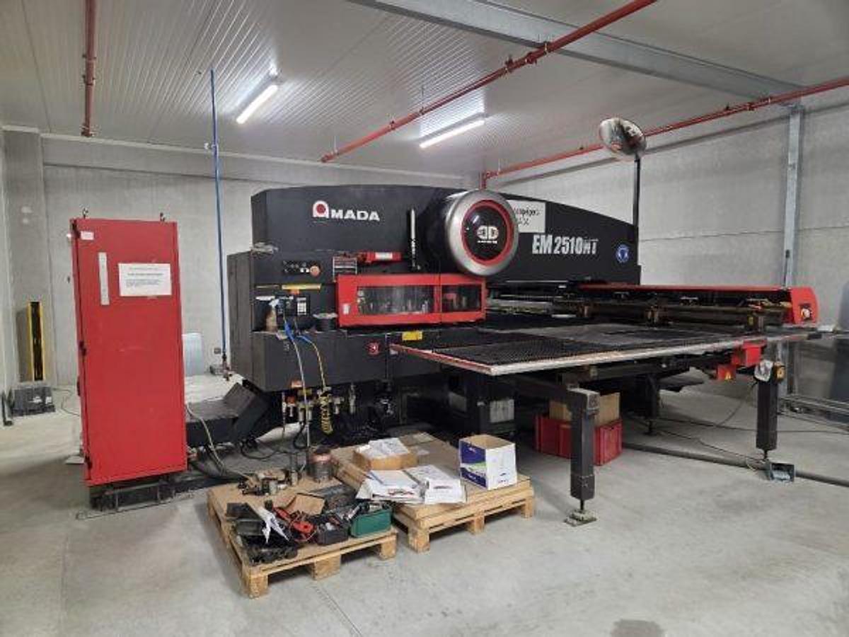 Used 2005 - 22 Ton Amada EM-2510NT Servo Driven Turret Punch