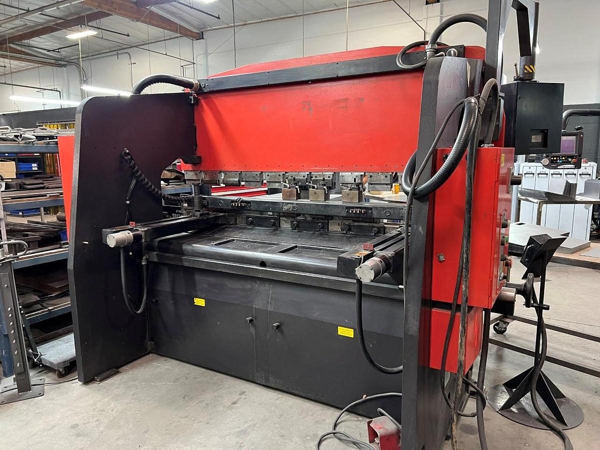 Used 1993 - 88 Ton Amada RG-80 CNC Press Brake