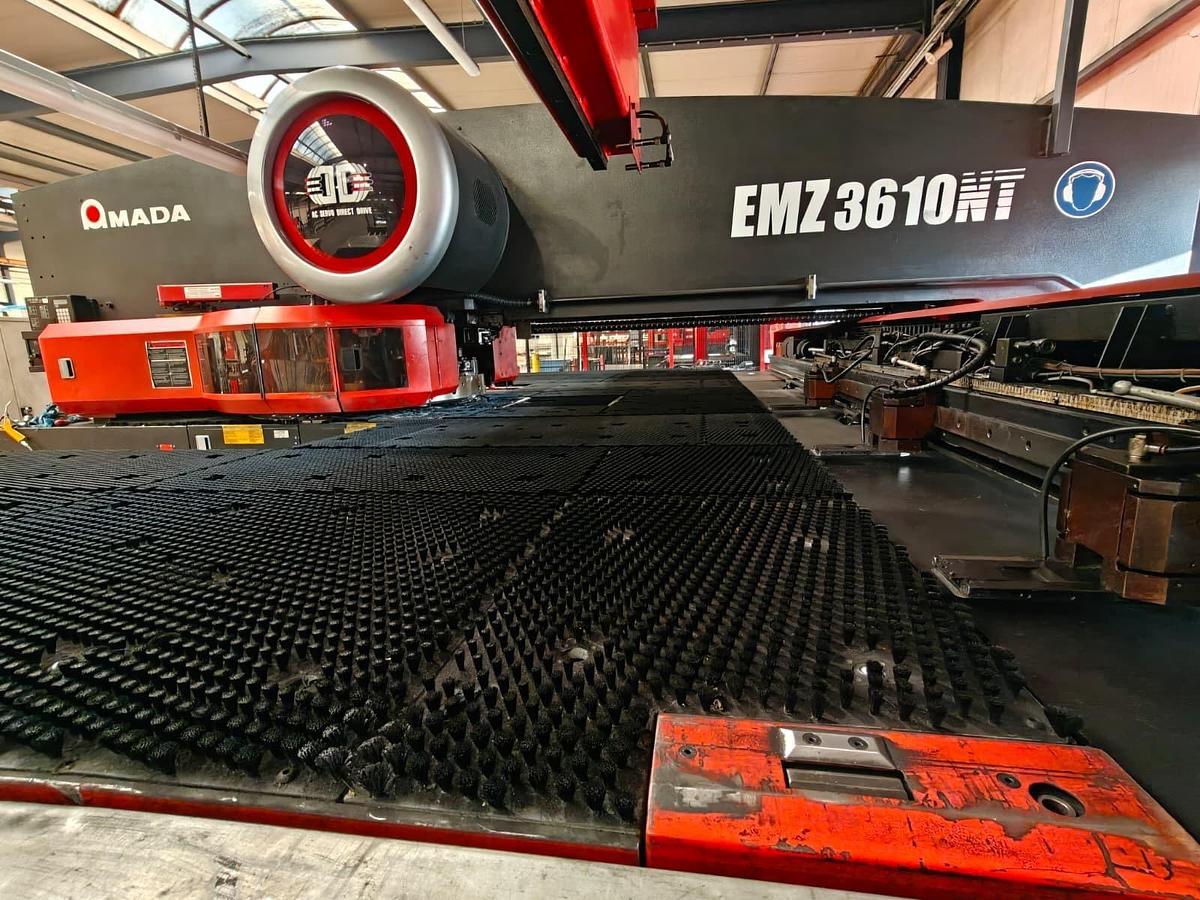 Used 2006 - 33 Ton Amada EMK-3610NT Servo Driven CNC Turret Punch