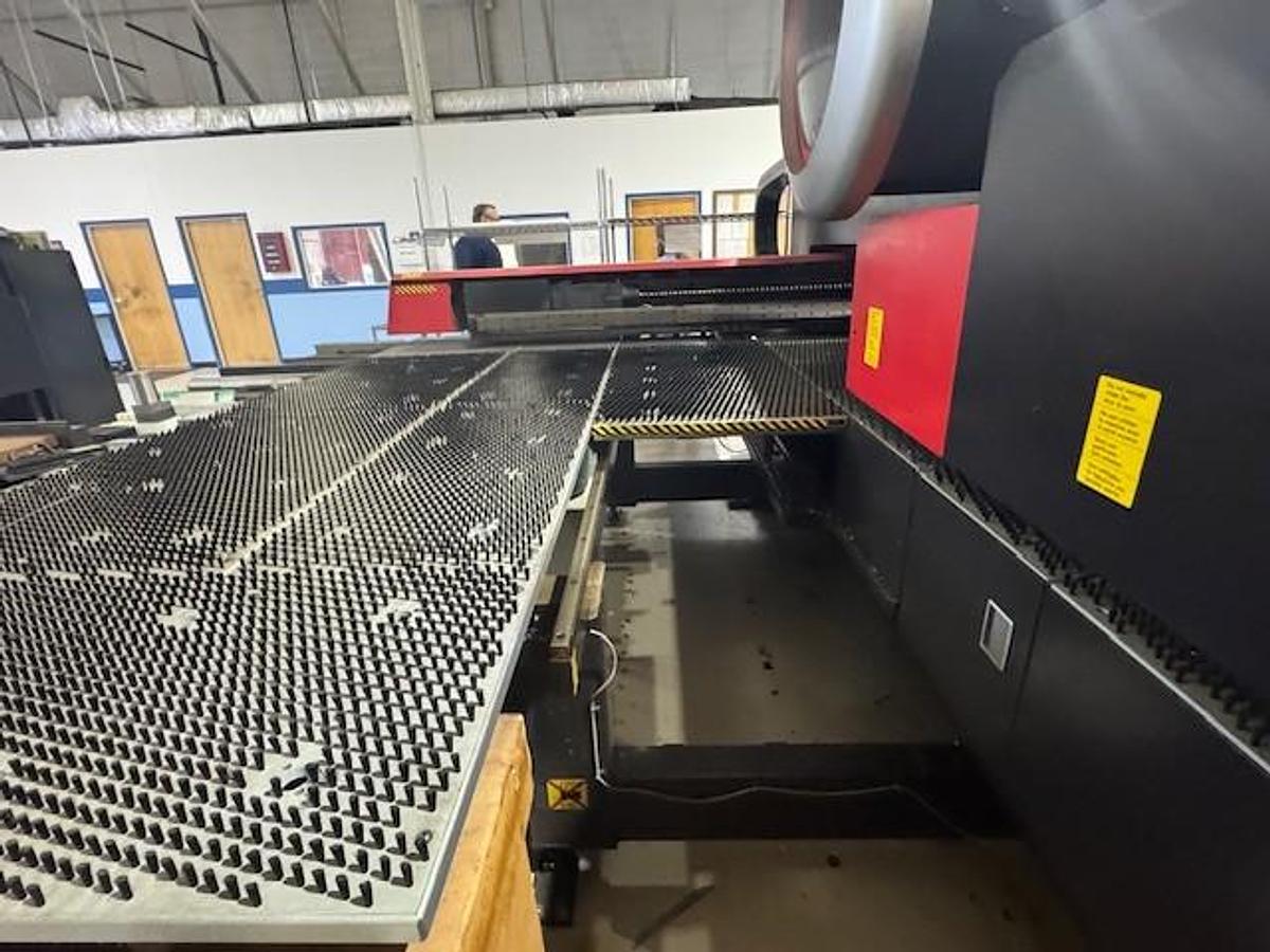 Used 2003 - 22 Ton Amada EM-2510NT CNC Turret Punch