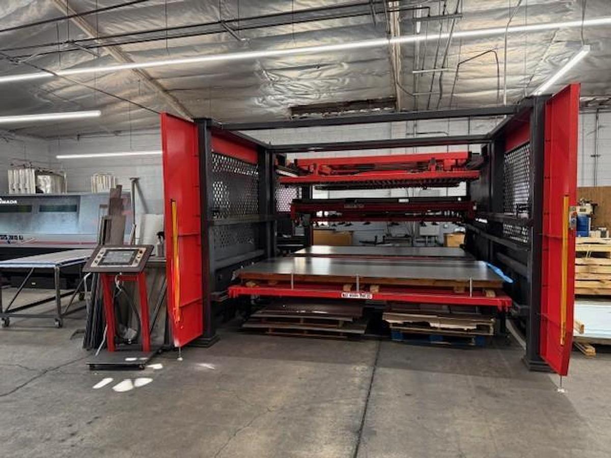 Used 2017 - 2000 Watt Amada Ensis 3015AJ Fiber Laser w/ AMS3015CL Loader