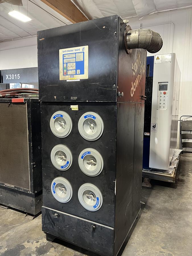 Used Torit SDF-6 1600 CFM Dust Collector