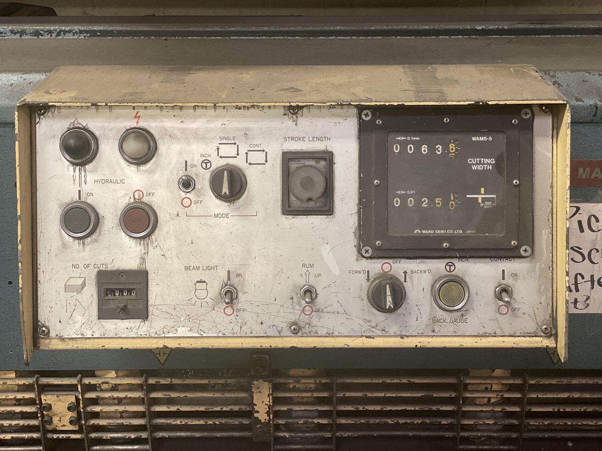 Used 1985 - 11 ga. x 4' Amada S-1232 Mechanical Shear