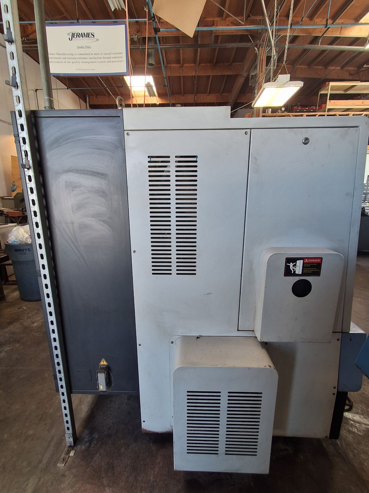 Used 2007 Doosan Puma 300MC CNC Lathe w/Live Milling