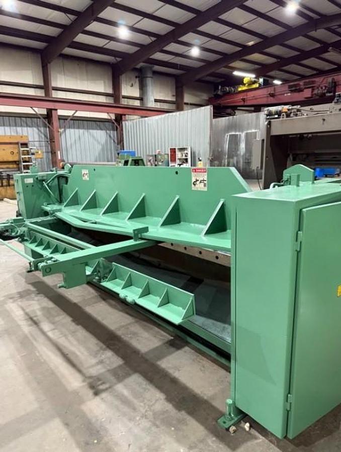 Used 2000 - 1/4" x 12' Betenbender Hydraulic Shear