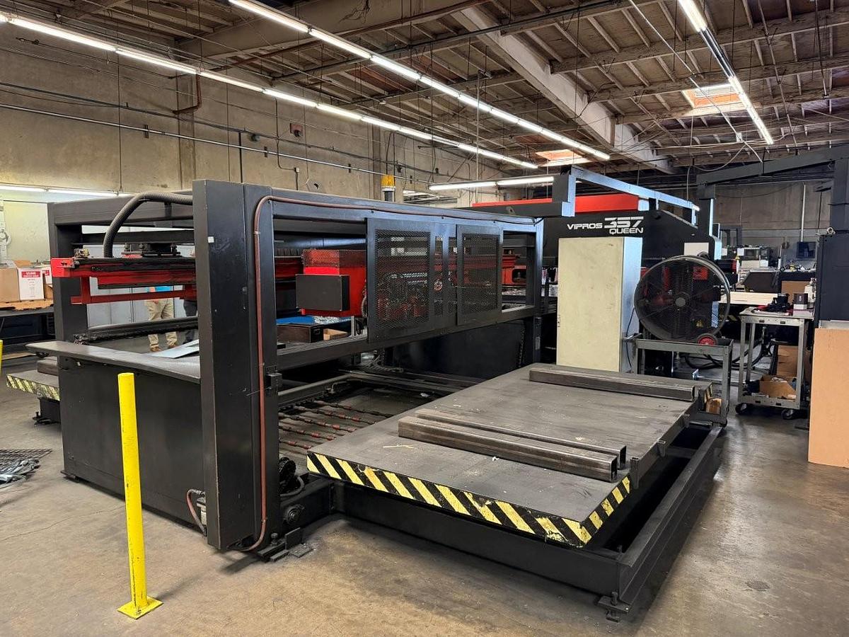 Used 1999 - 33 Ton Amada Vipros 357 Queen CNC Turret Punch