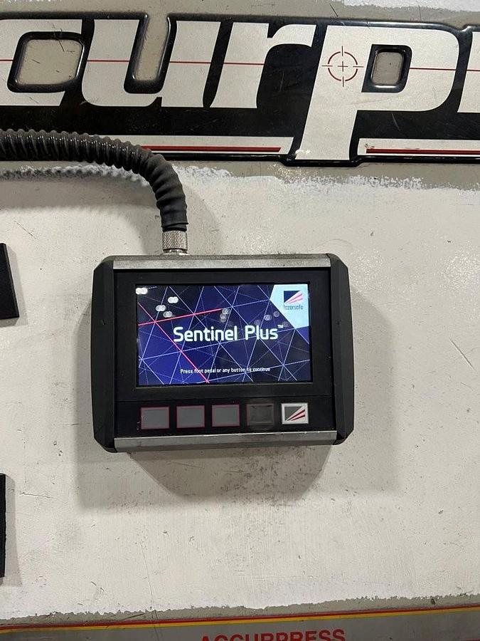 Used 2002 - 175 Ton x 12' Accurpress 717512 CNC Press Brake