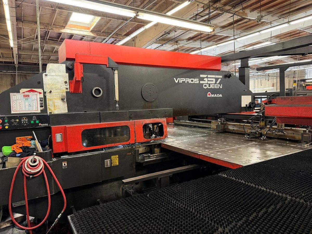 Used 1999 - 33 Ton Amada Vipros 357 Queen CNC Turret Punch